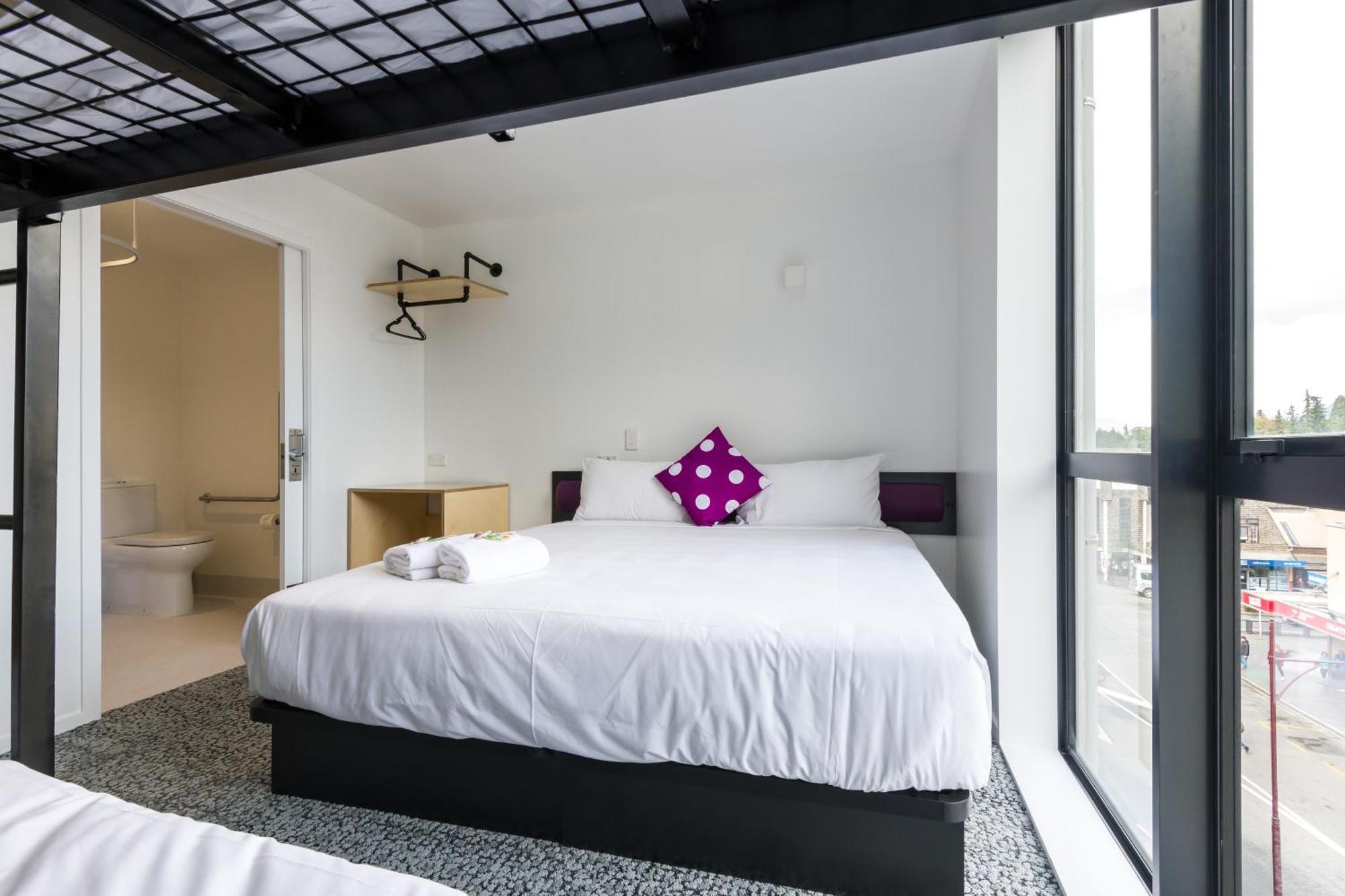 Quadruple Room Private Bathroom